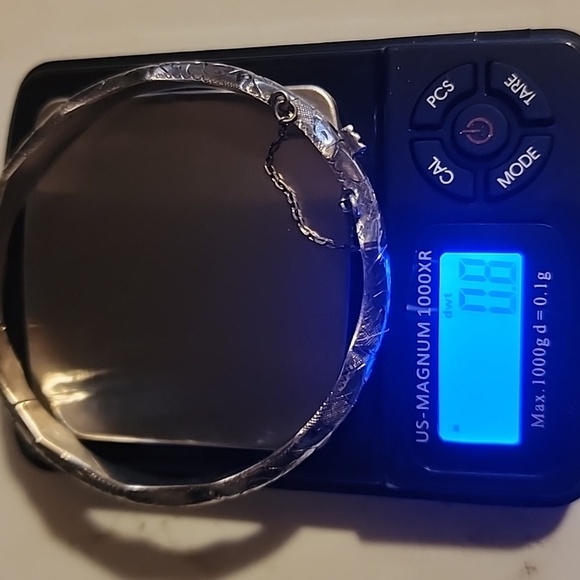 Vintage Etched Sterling Silver Bangle - Picture 12 of 12